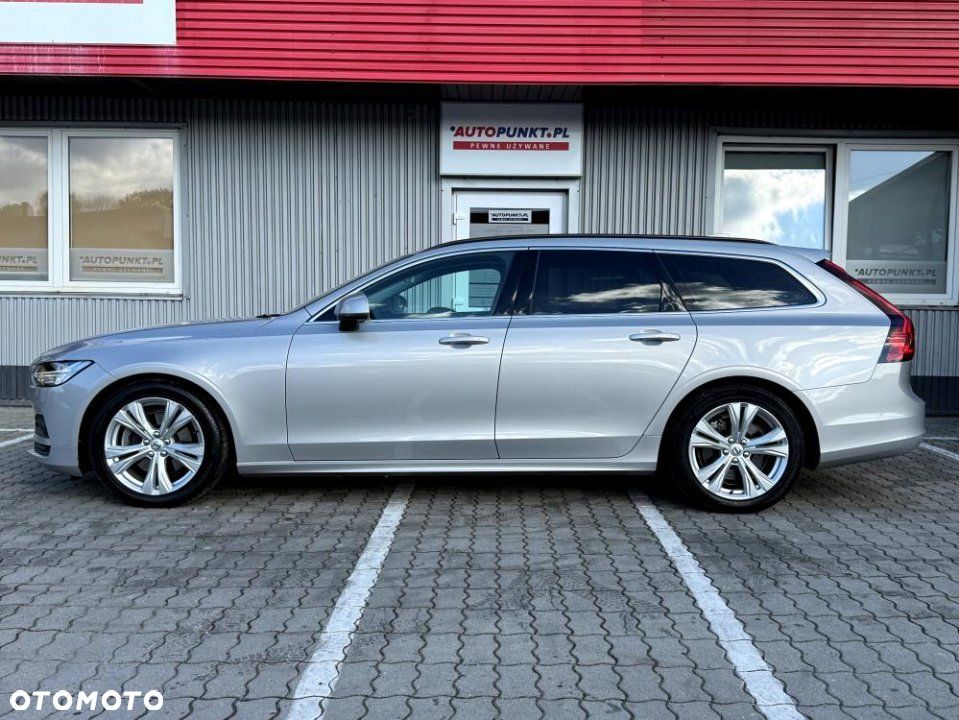 Volvo V90 - 2