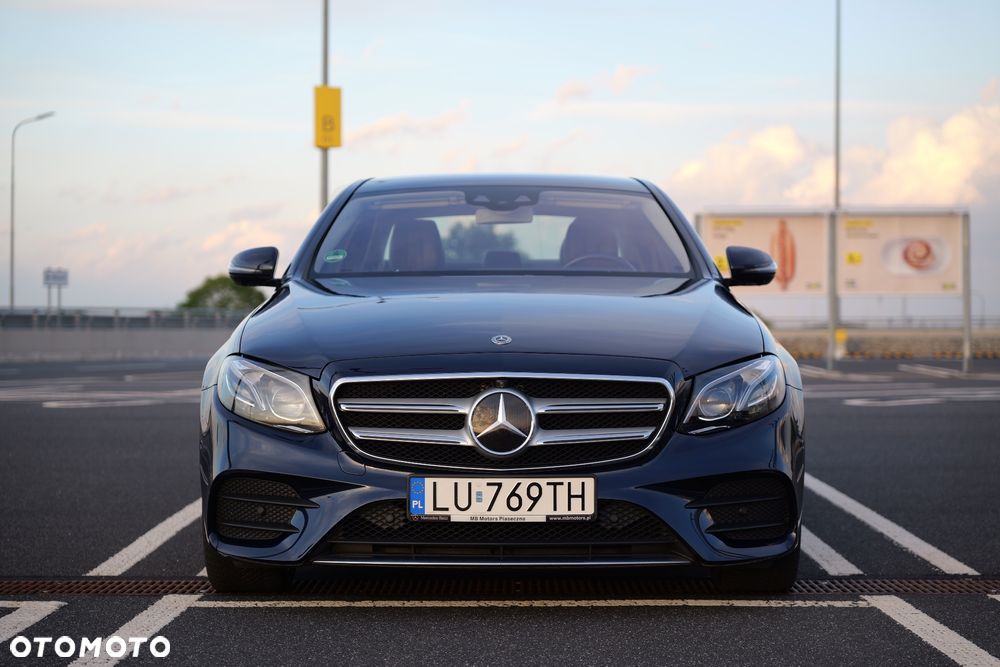 Mercedes-Benz Klasa E 220 d 4-Matic 9G-TRONIC - 4