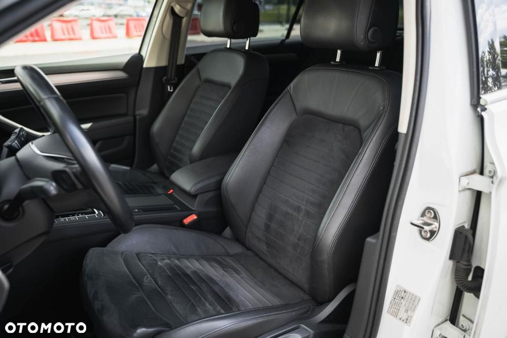 Volkswagen Passat - 16