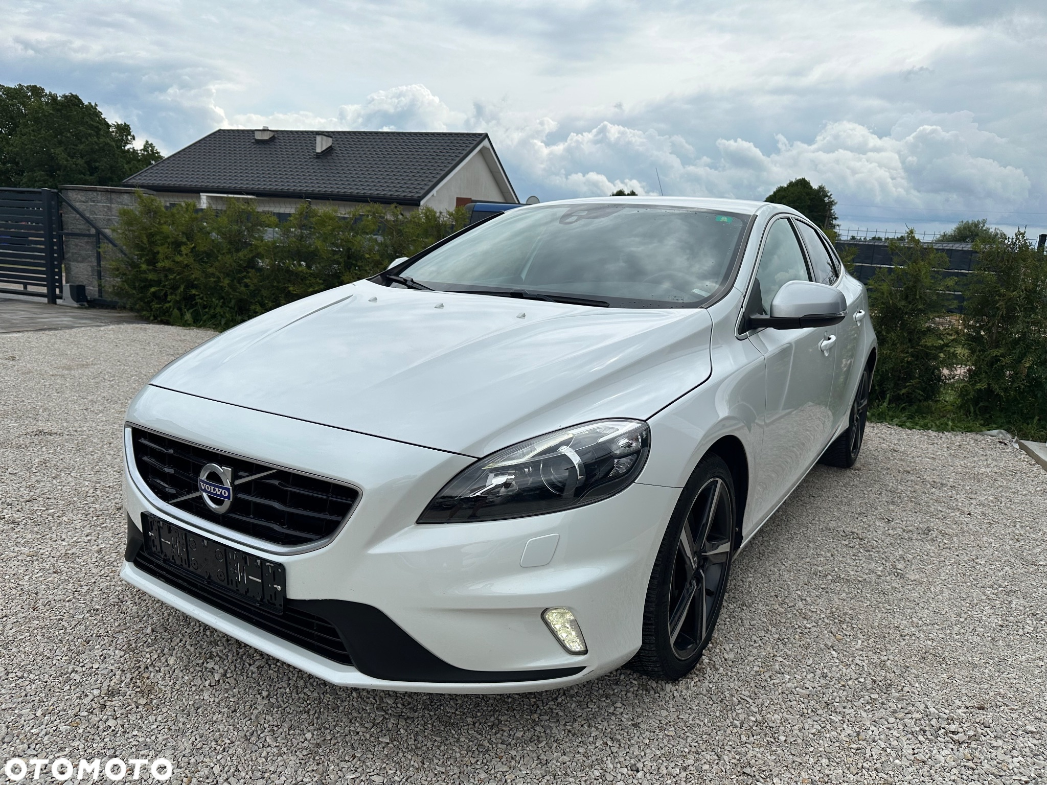 Volvo V40 D3 Drive-E R-Design Momentum - 12