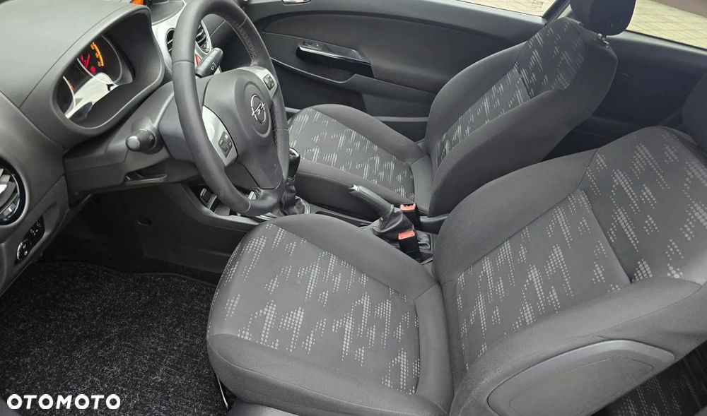 Opel Corsa 1.4 16V Satellite - 31