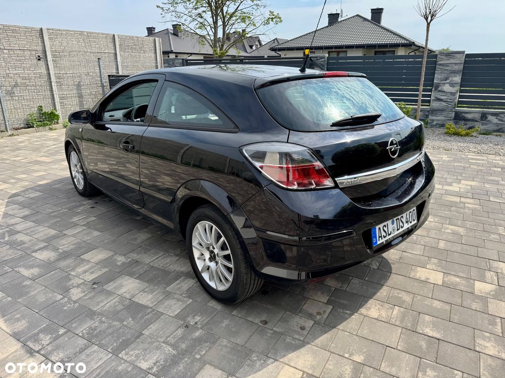 Opel Astra - 4