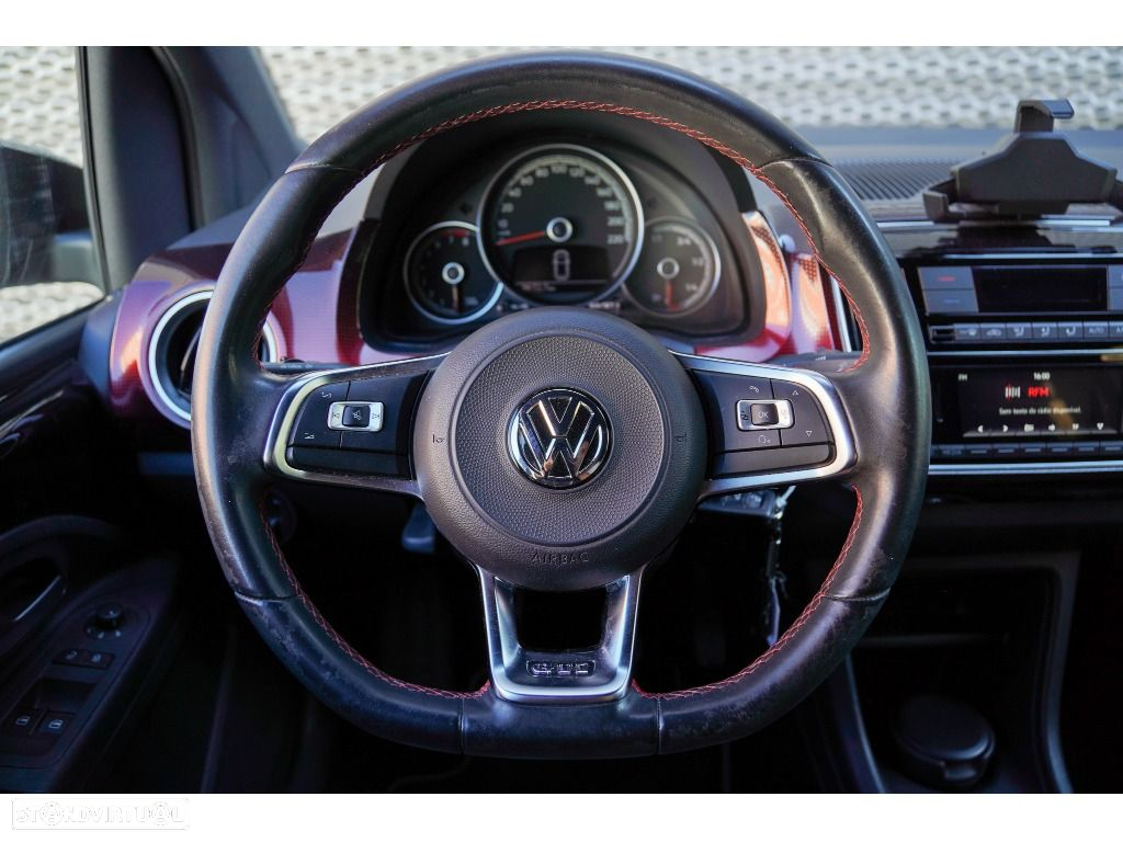 VW Up! - 25