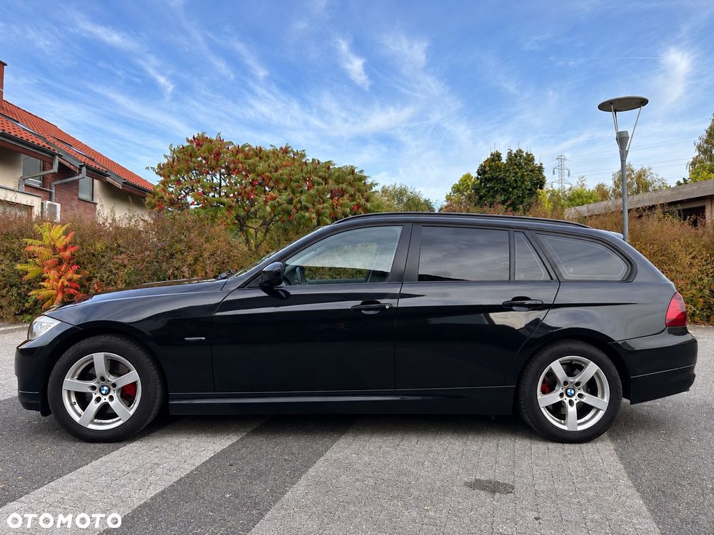 BMW Seria 3 2012 photo 3
