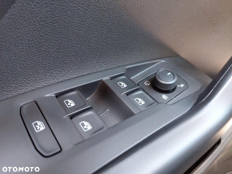 Volkswagen T-Cross - 15