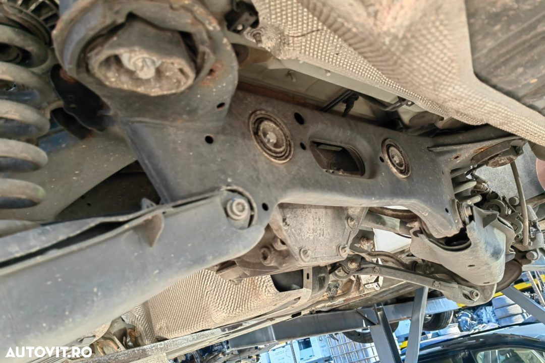 Punte spate Mercedes C-Class  W205 - 1