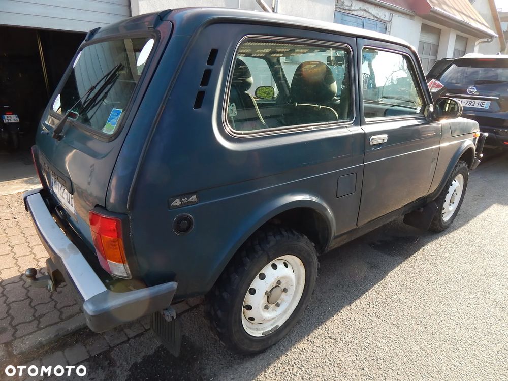 Lada Niva - 12