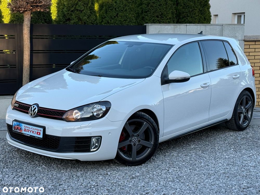 Volkswagen Golf 2.0 GTI - 2