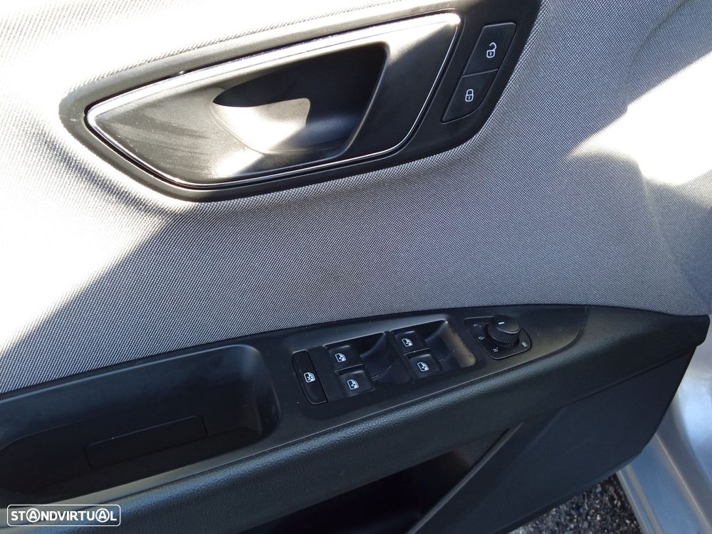 SEAT Leon ST 1.6 TDI Reference S/S - 27