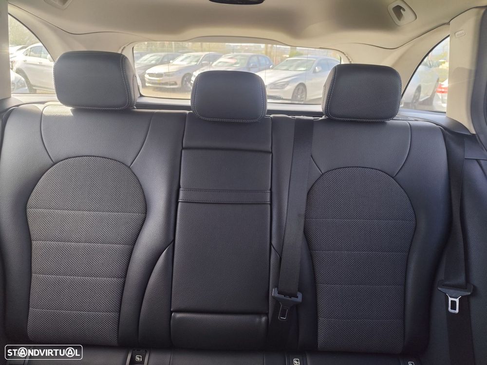 Mercedes-Benz C 350 e - 34