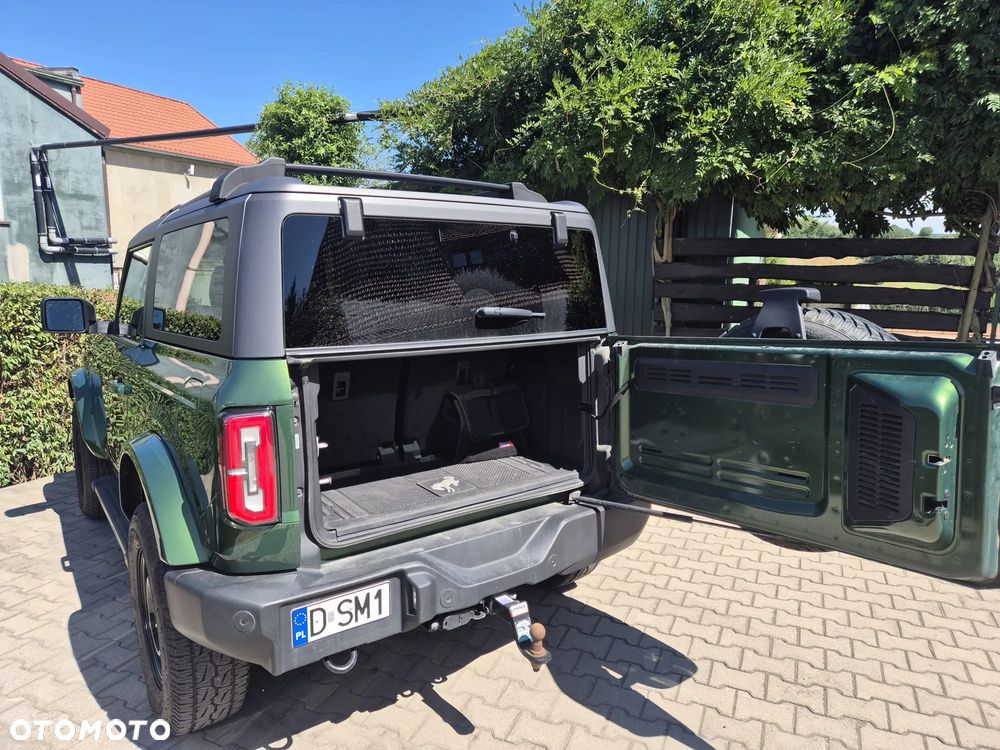 Ford Bronco - 4