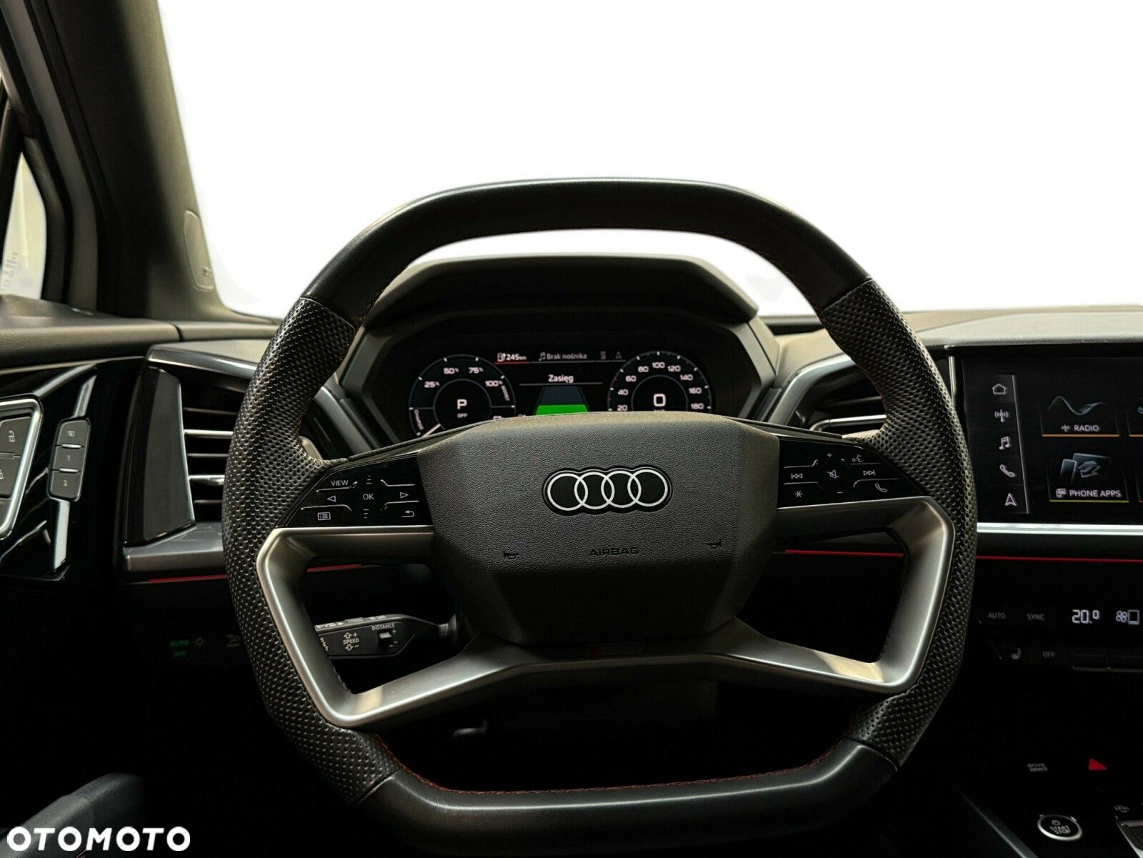 Audi Q4 - 26