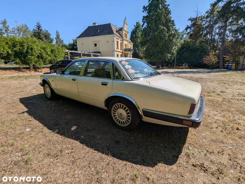 Jaguar XJ XJ6 4.0i - 3