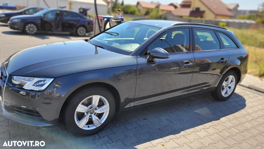 Audi A4 Avant 2.0 TDI S tronic Design - 1