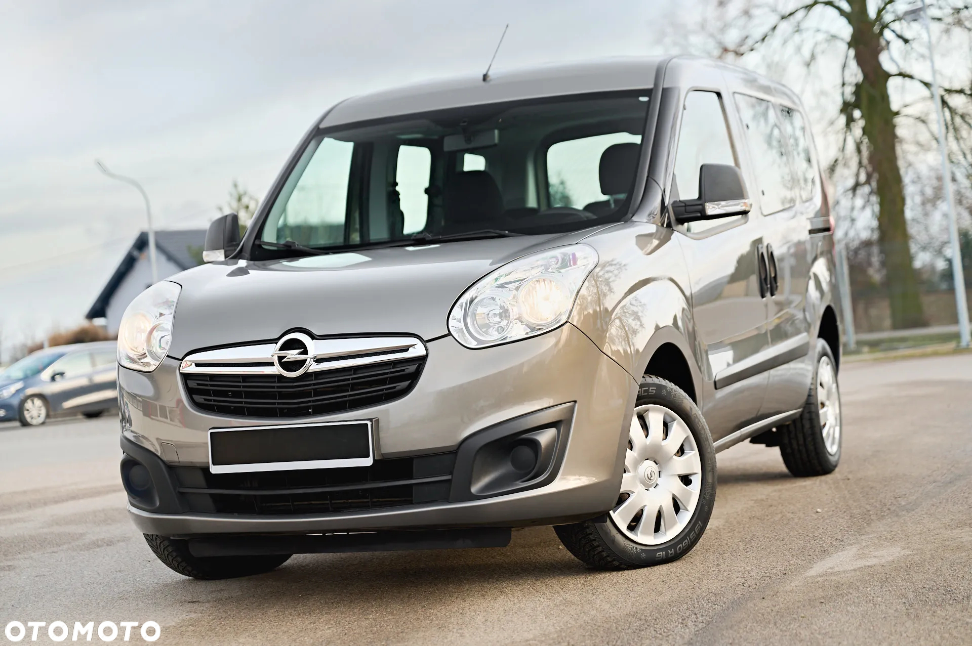 Opel Combo Tour 1.4 Enjoy Eu6 - 22