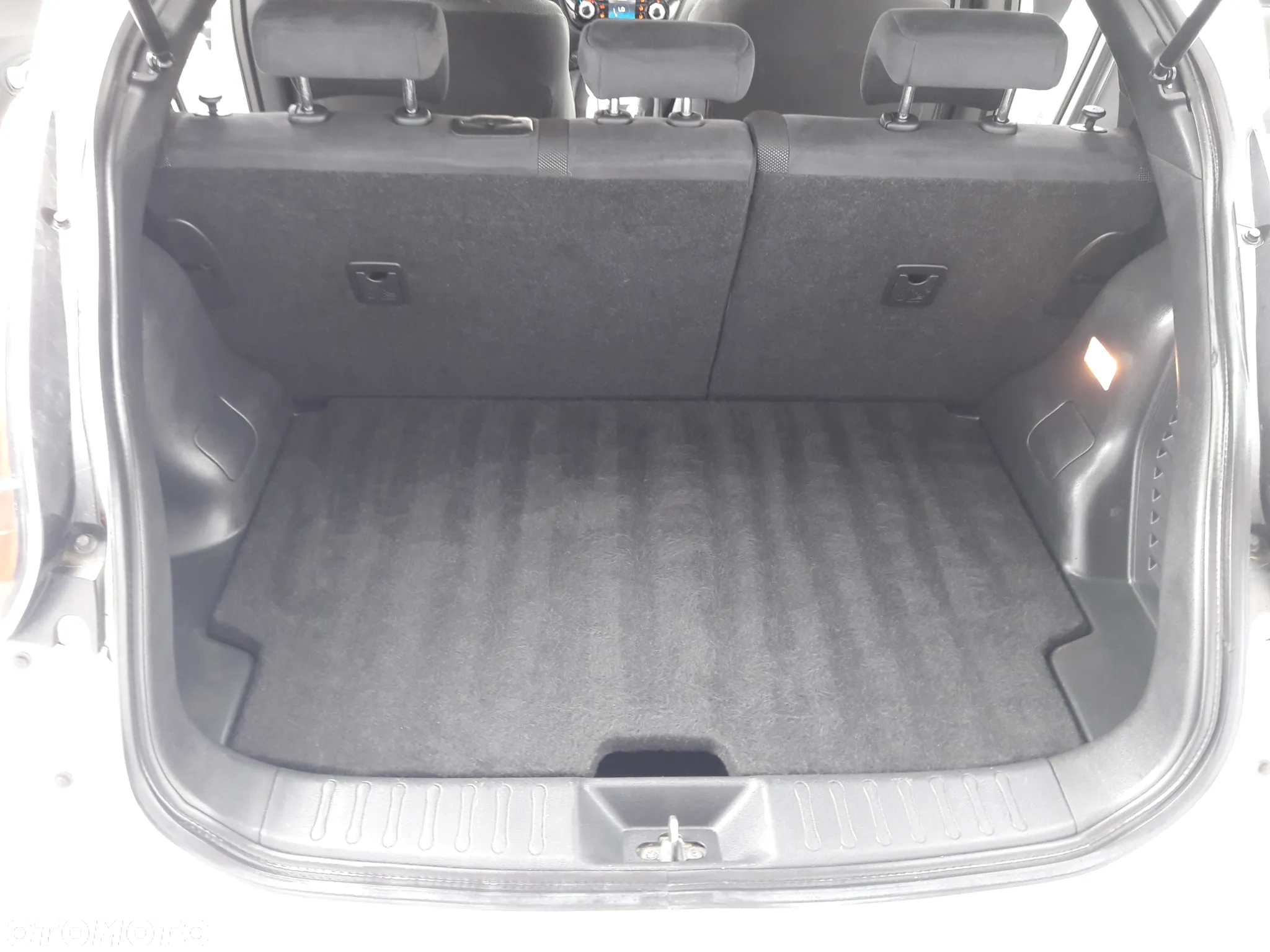 Nissan Juke 1.5 dCi Tekna S&S - 33