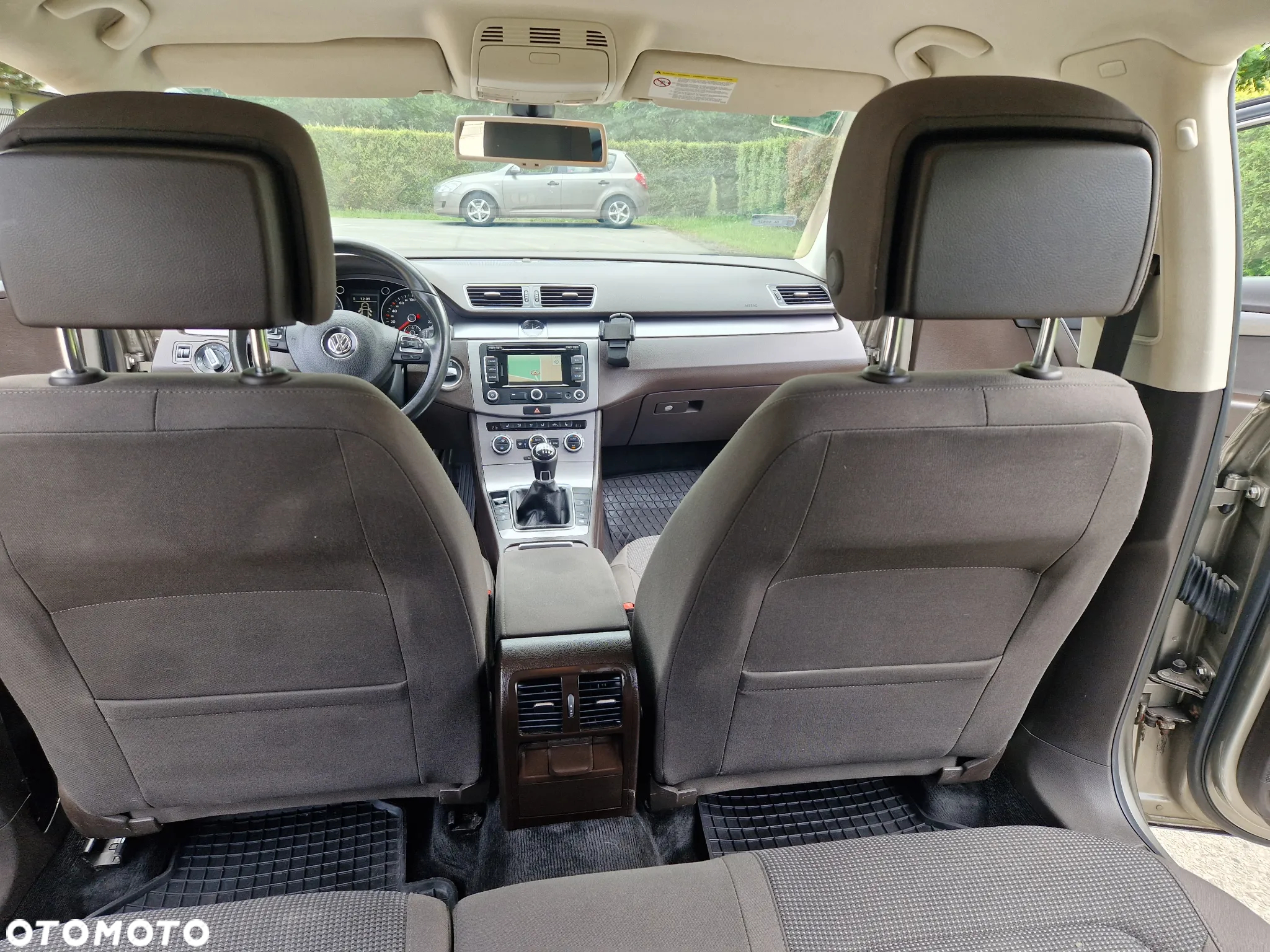 Volkswagen Passat 2.0 TDI Edition 40 - 29