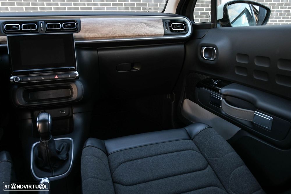 Citroën C3 1.2 PureTech Shine — fotografia 15
