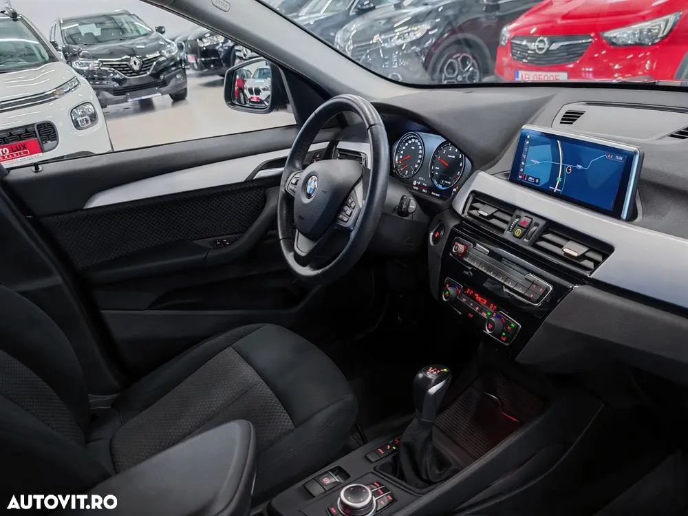 BMW X1 xDrive25e Advantage - 8