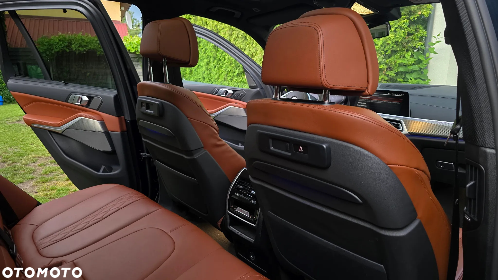 BMW X5 M M50i - 18