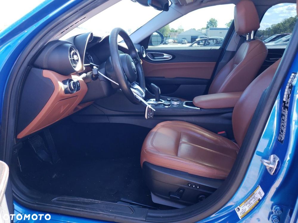 Alfa Romeo Giulia 2.0 Turbo TI Q4 - 7
