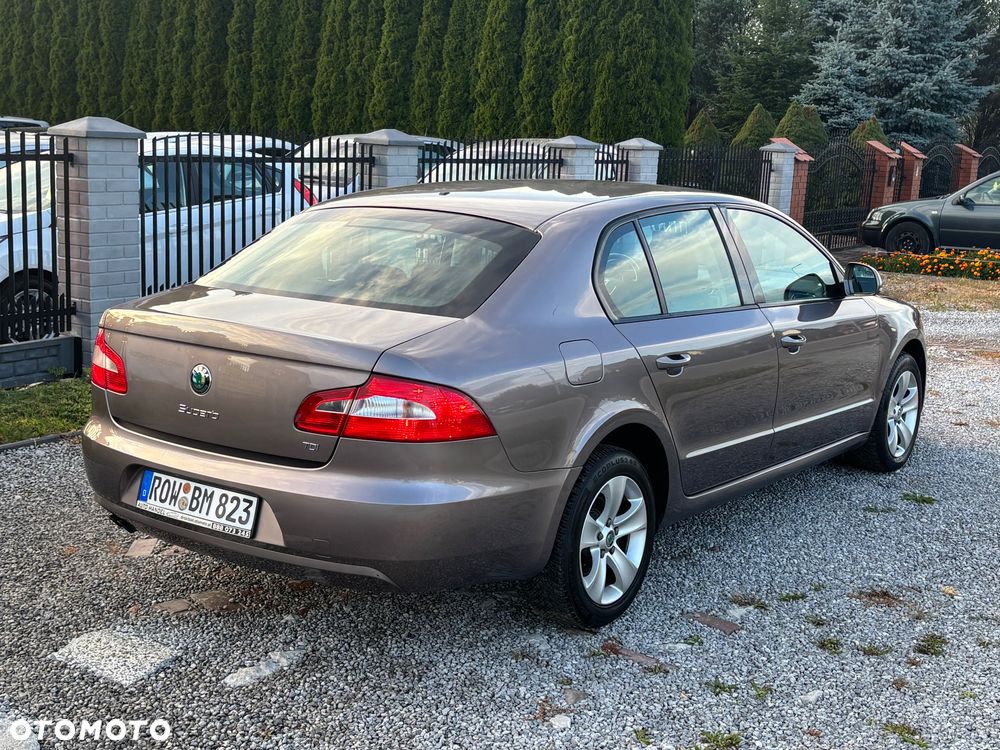 Skoda Superb - 25