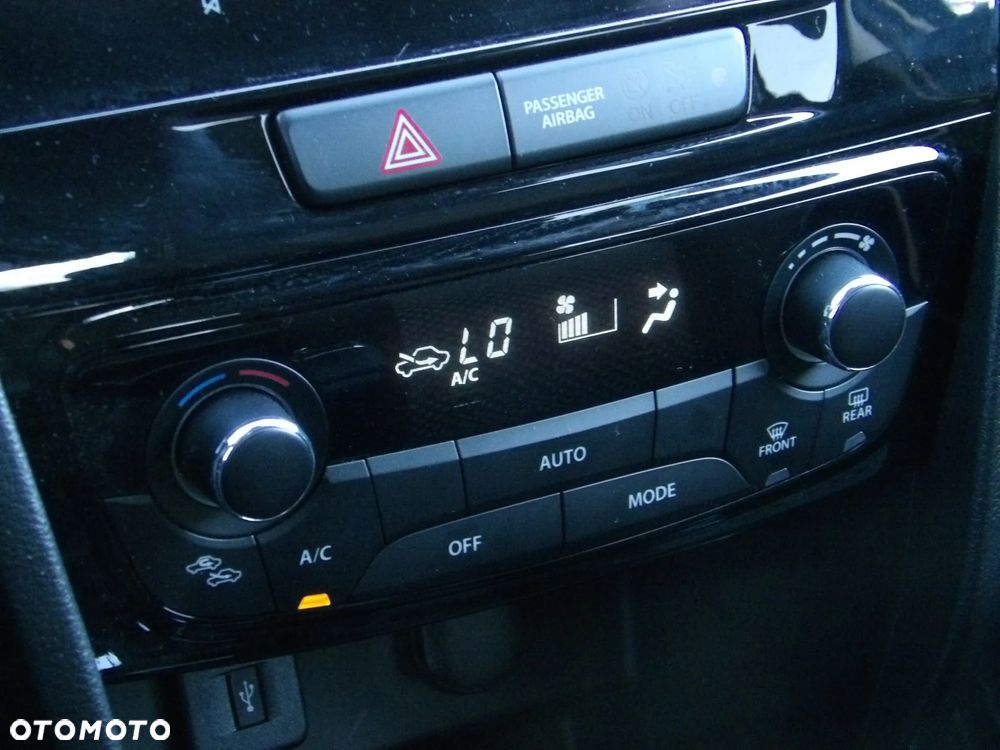 Suzuki Vitara 1.4 Boosterjet Premium 2WD - 33