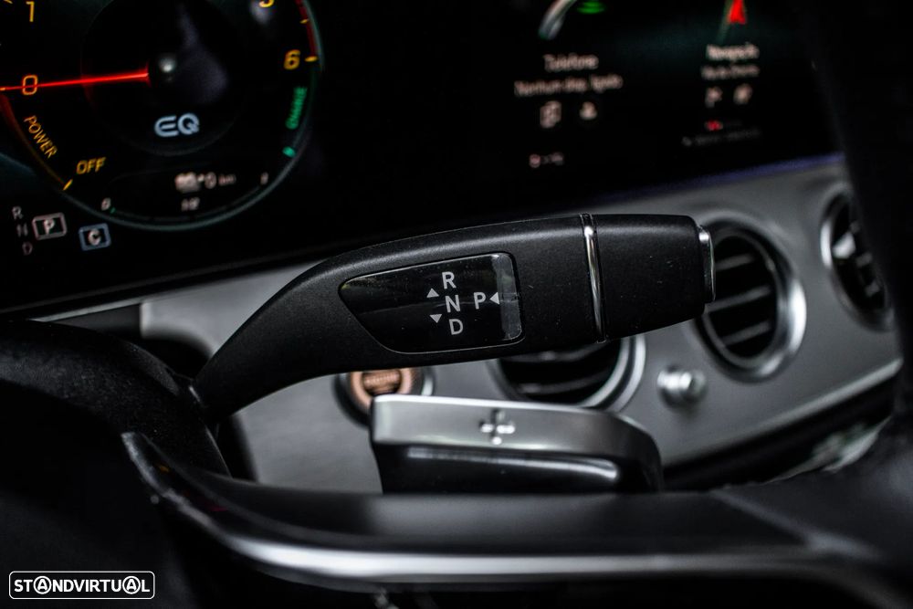 Mercedes-Benz E 300 de Avantgarde 4Matic - 17