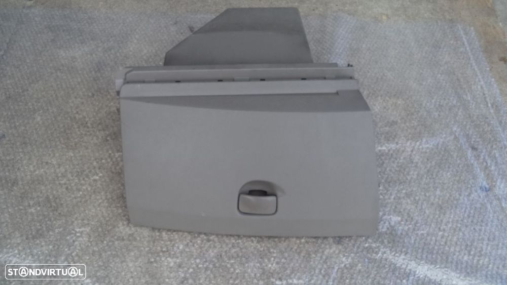 Porta Luvas Renault Scenic II ano 2003 a 2008(apenas a tampa) - 1
