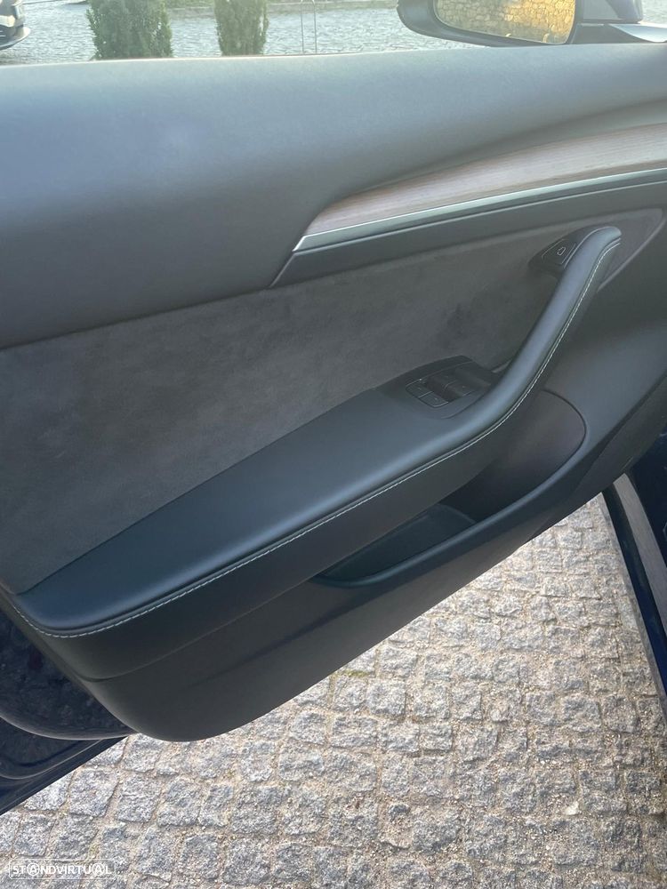 Tesla Model 3 Long Range Tração Integral - 20