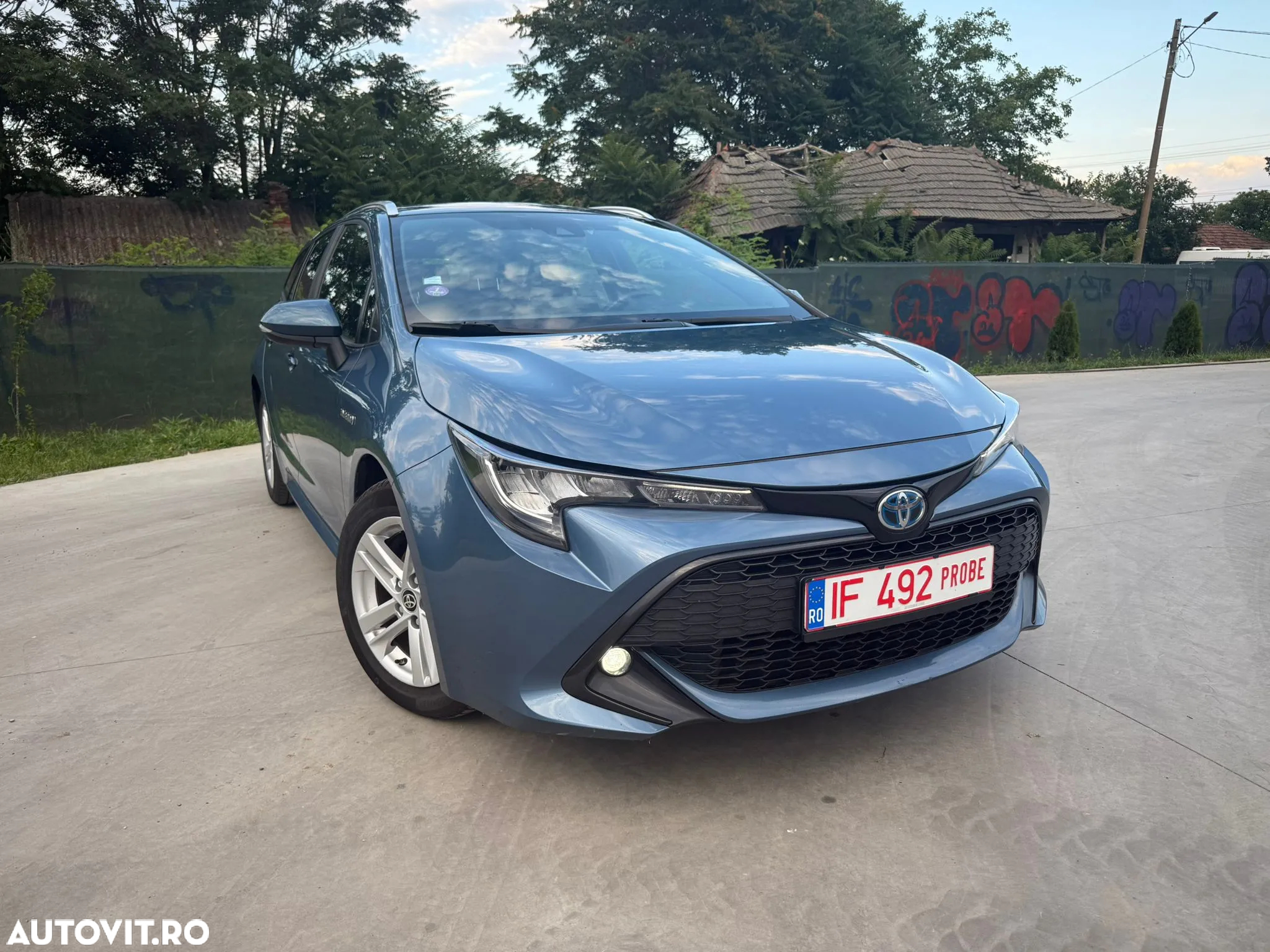 Toyota Corolla 1.8 HSD Dynamic GR Sport - 12