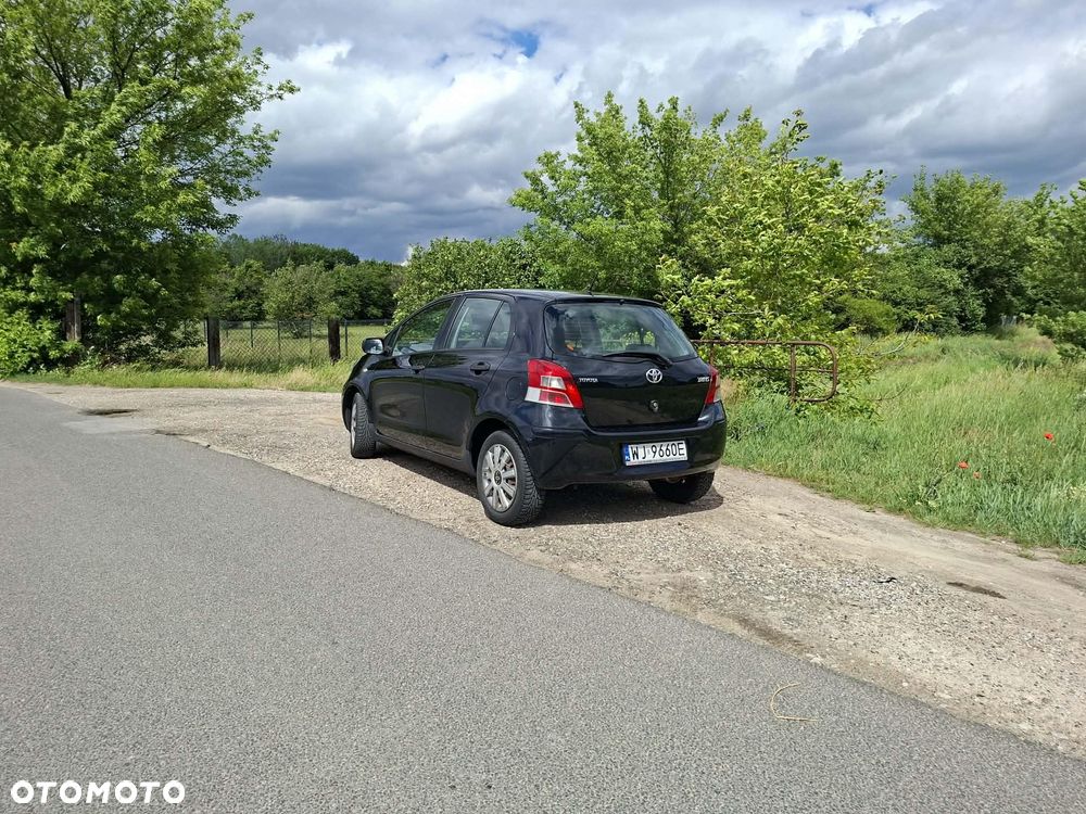 Toyota Yaris 1.0 VVT-i Luna - 4