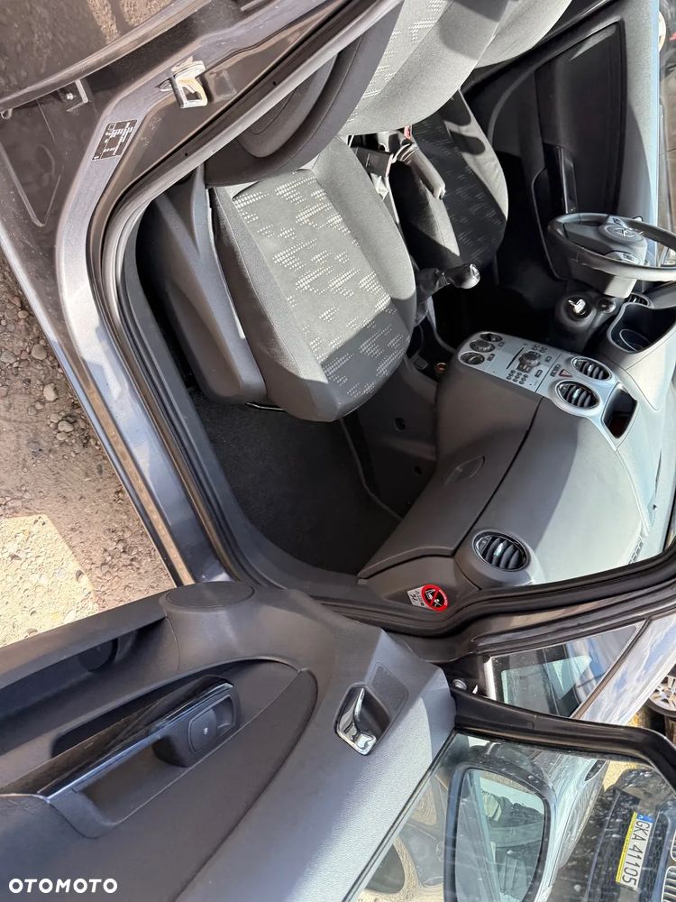Opel Corsa 1.2 16V Enjoy - 21