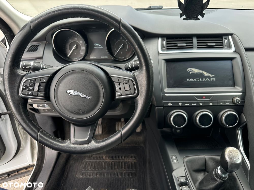 Jaguar E-Pace - 6