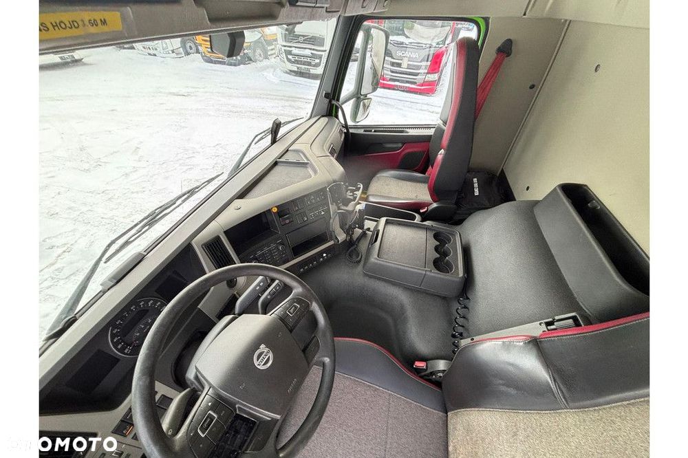 Volvo FM 370 6x2*4 + EURO6 + CARRIER SUPRA 1150 - 19