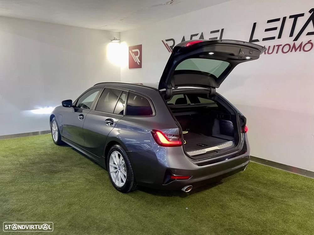 BMW 320 e Corporate Edition Auto - 39