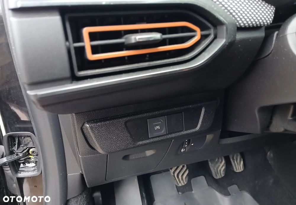 Dacia Sandero Stepway 1.0 TCe Comfort - 32