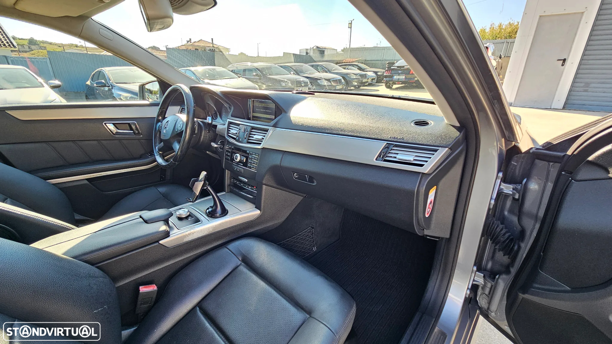 Mercedes-Benz E 350 CDi Avantgarde BlueEfficiency - 27