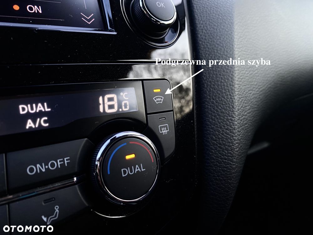 Nissan Qashqai 1.3 DIG-T N-Connecta DCT - 29