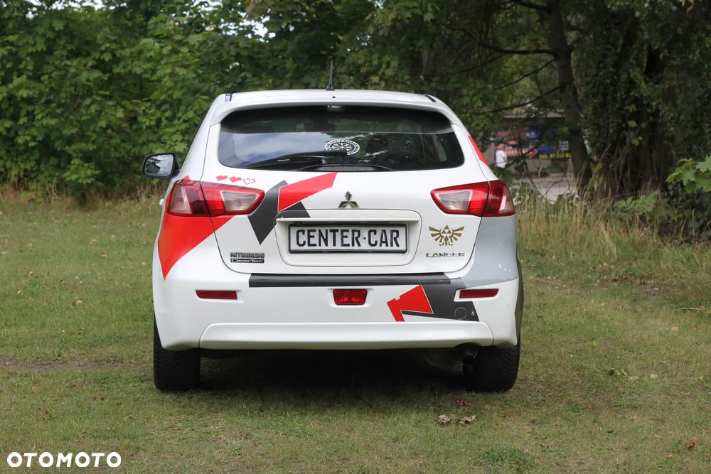 Mitsubishi Lancer - 8