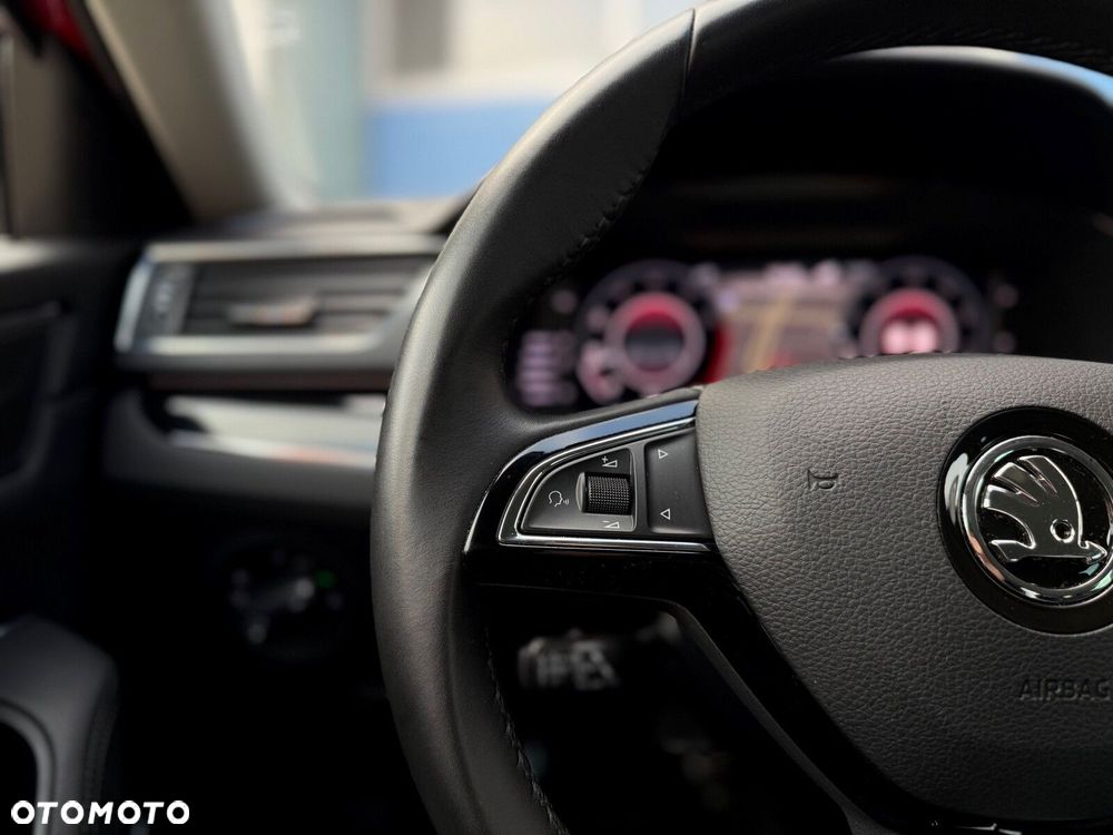Skoda Superb 2.0 TSI L&K DSG - 26