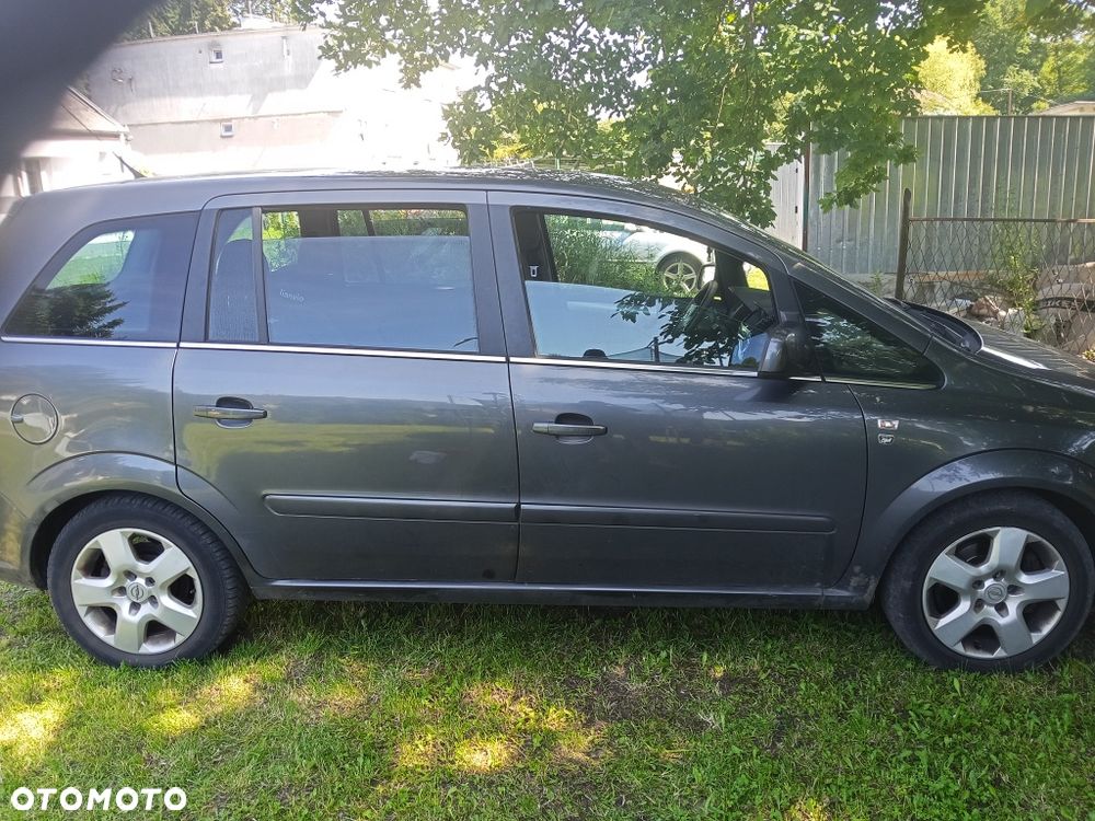 Opel Zafira - 4