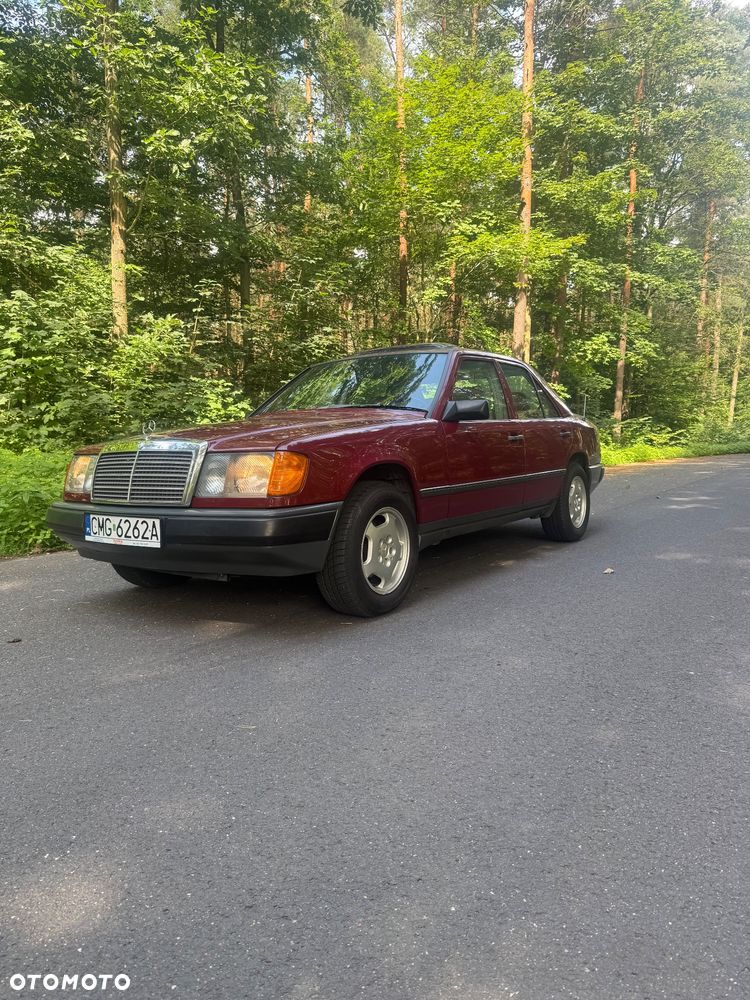 Mercedes-Benz W124 (1984-1993) - 1