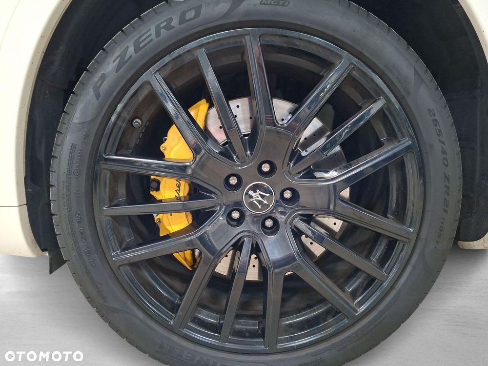 Maserati Levante - 10