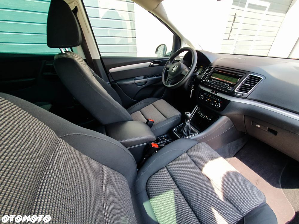 Volkswagen Sharan - 32