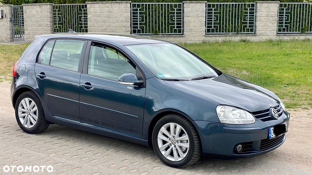Volkswagen Golf 2.0 TDI Highline - 1