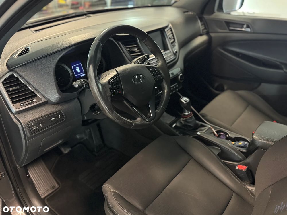 Hyundai Tucson 1.6 GDI BlueDrive GO 2WD - 15