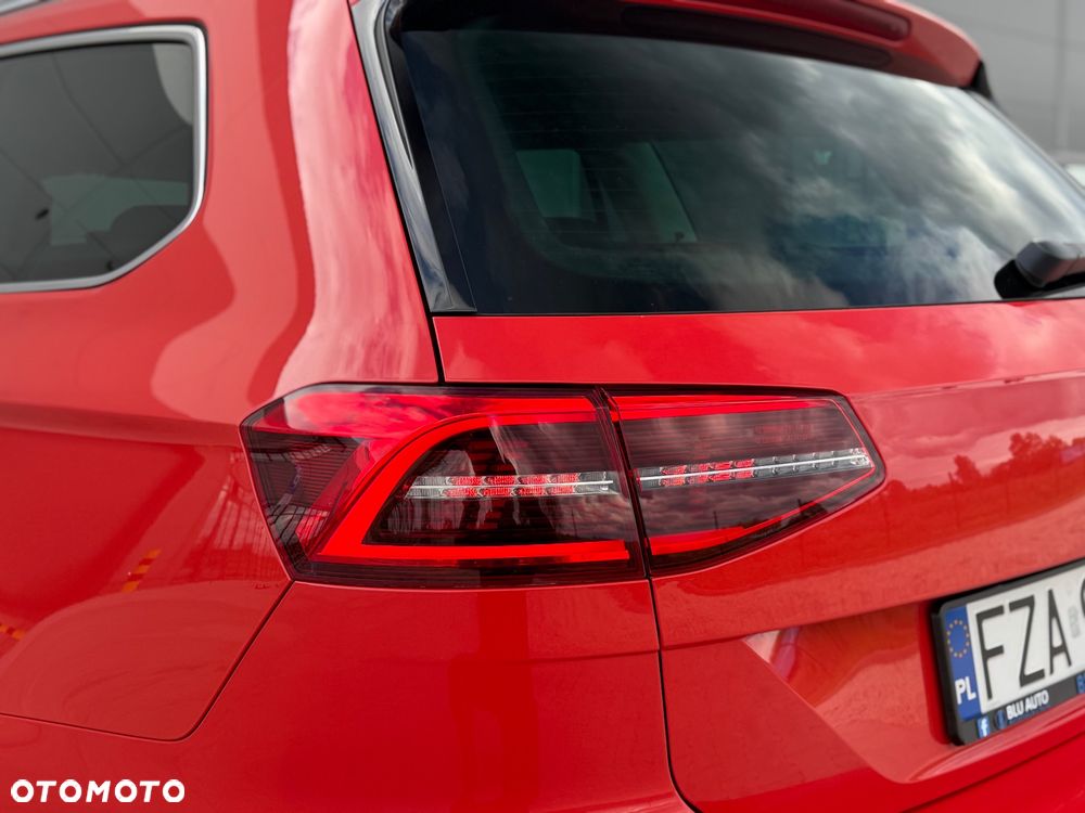 Volkswagen Passat 2.0 TDI SCR DSG Highline - 30