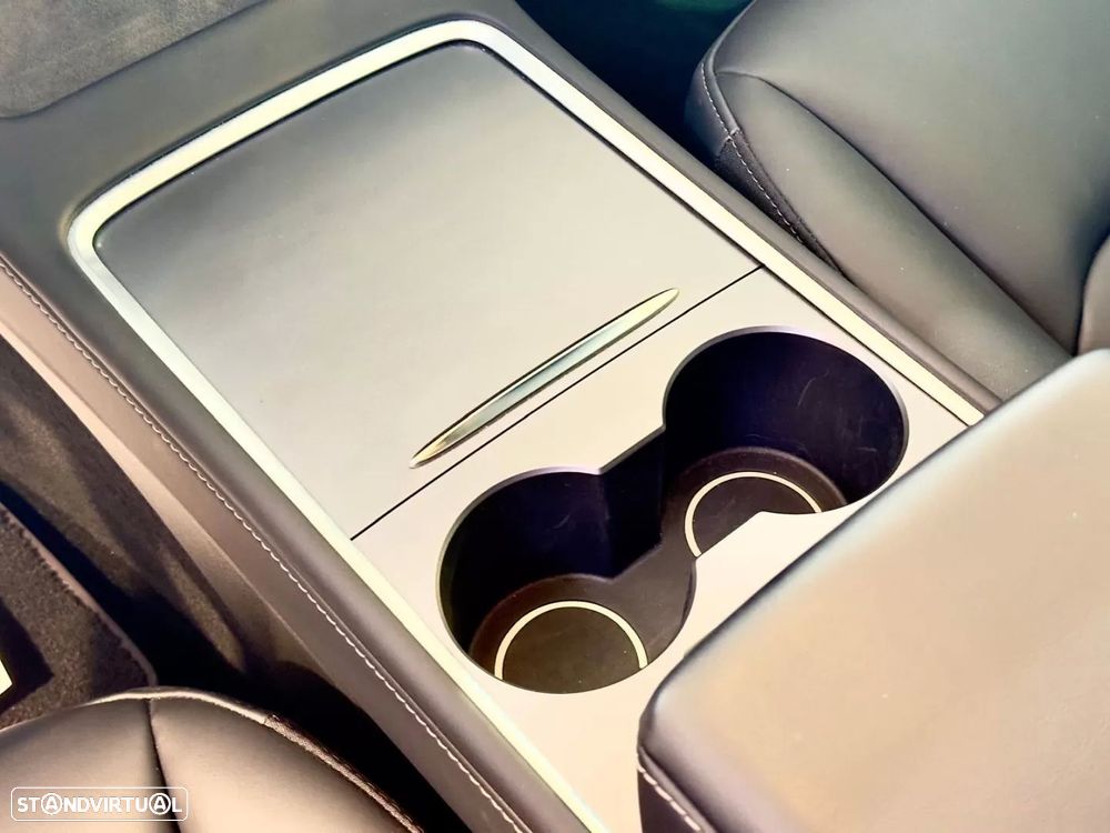 Tesla Model 3 Performance Dual Motor AWD - 34