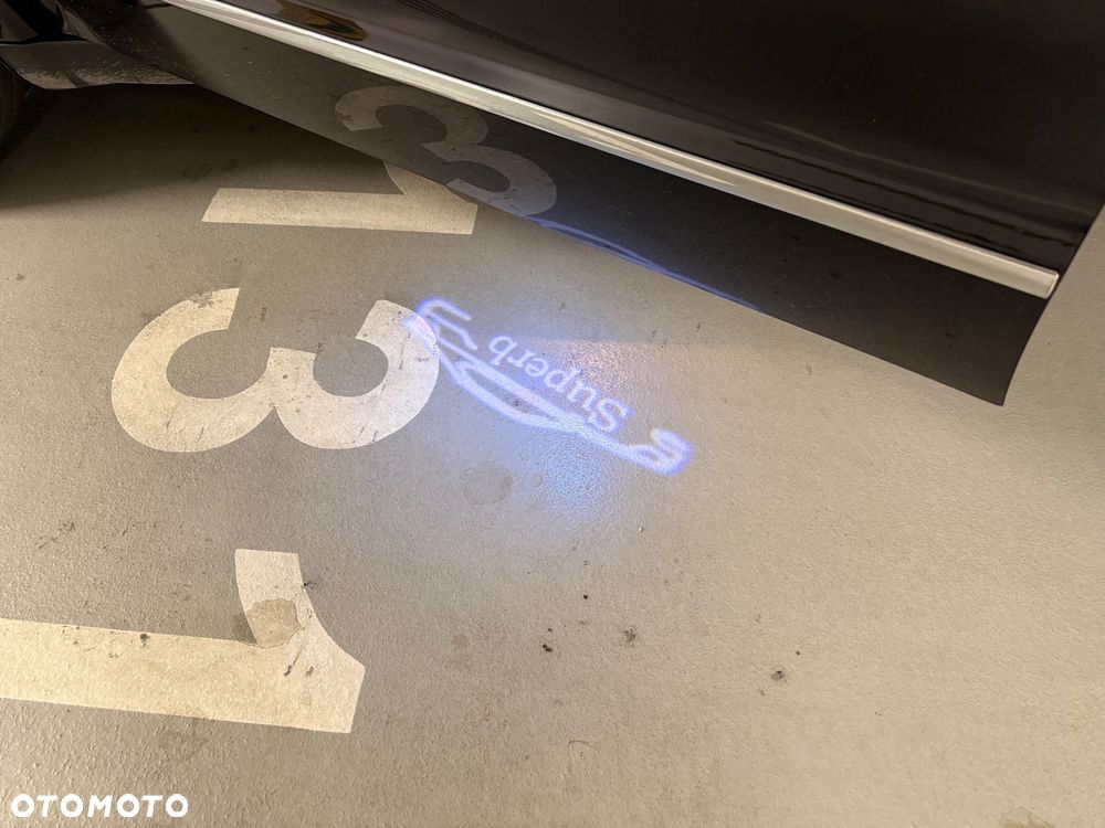 Skoda Superb 1.8 TSI Ambition - 17